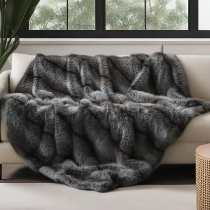 High-End Faux Fur Blanket - Elegant Plaid Design for Beds and Sofas, Ideal for Home Decoration and Comfort - Fly It Try It